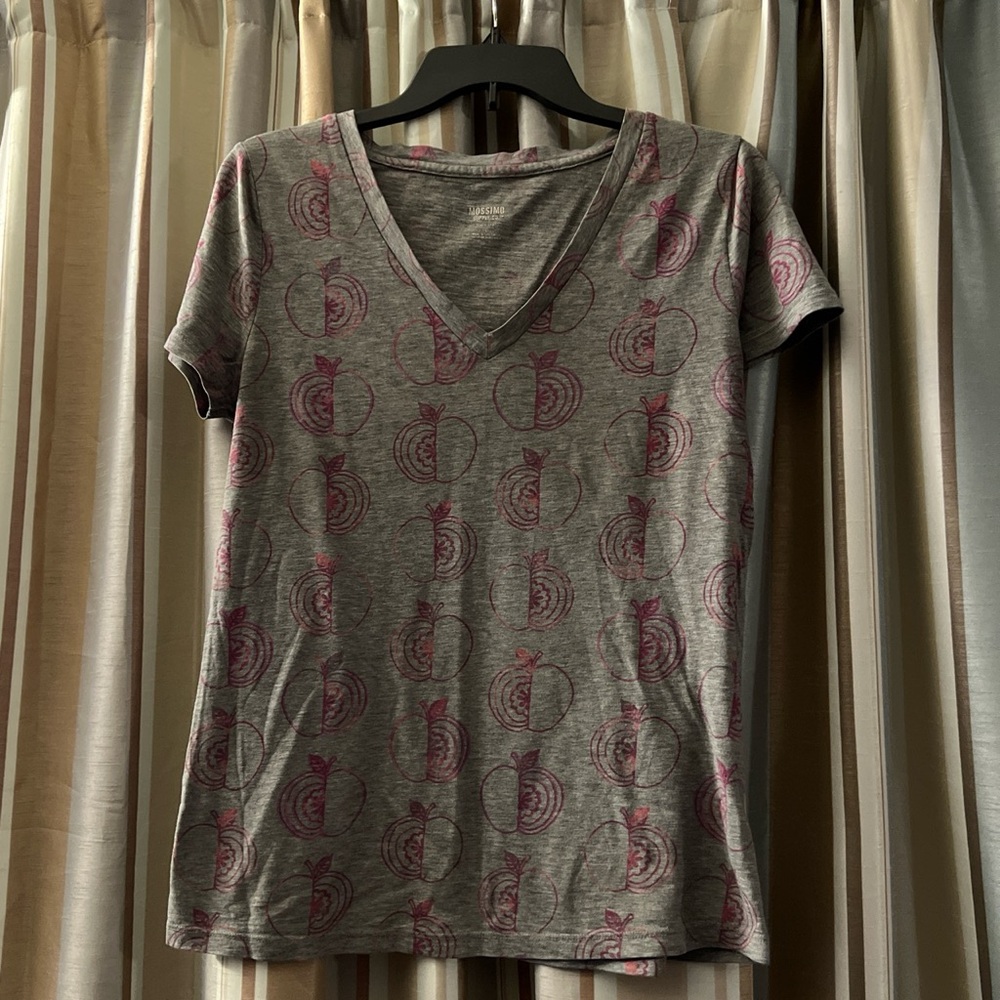 Mossimo T-shirt 16
